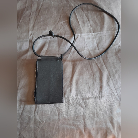 A New Day  crossbody purse. Woman's - Picture 5 of 7